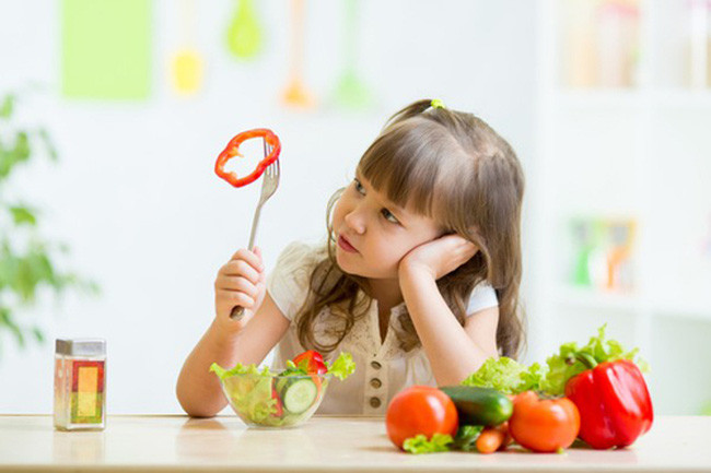 12 cách để trẻ thích ăn rau xanh hiệu quả không ngờ